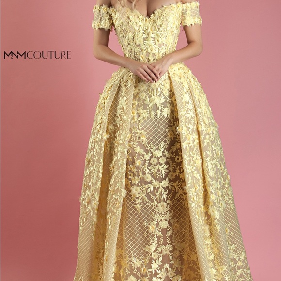 Yellow dress off the shoulder - Picture 2 of 2